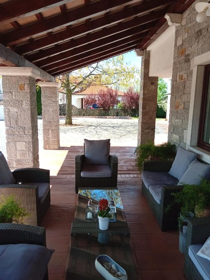Castle House Rooms, Swimming Pool & Sauna & Tennis Court & Wine Cellar Sežana Kültér fotó